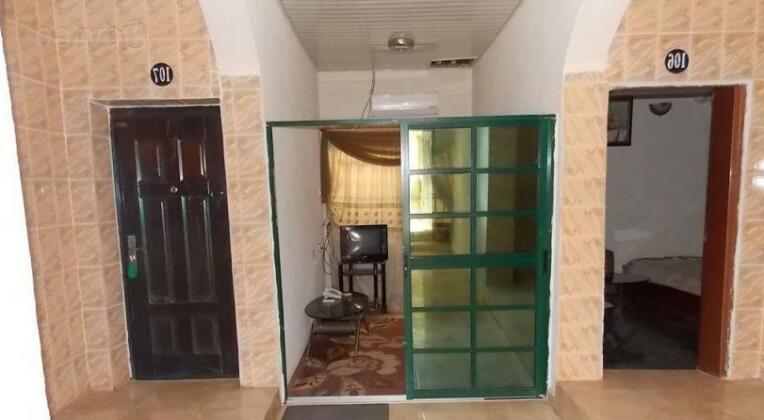 Peace Exclusive Suites & Restaurant - Photo2