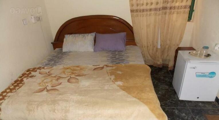 Peace Exclusive Suites & Restaurant - Photo4