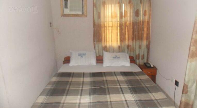 Jambed Hotel and Suites - Photo5