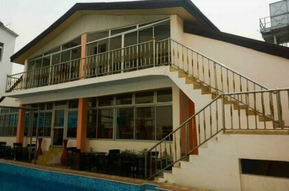 Springpark Yaad Hotel