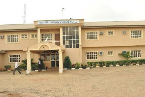De Busafy Anchor Hotels GRA - Photo2