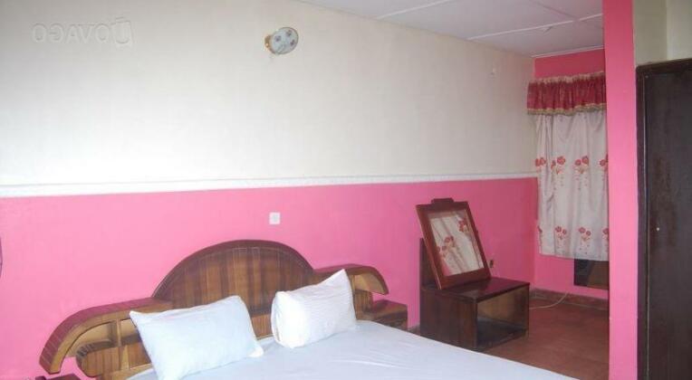 Omega Kingmod Guest House - Photo2