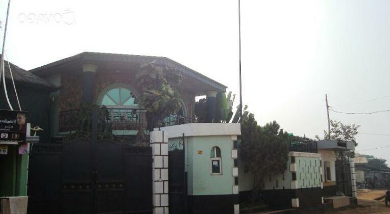 Capricornian hotel