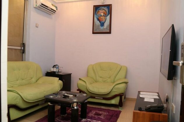 Crystal Suites - Photo4