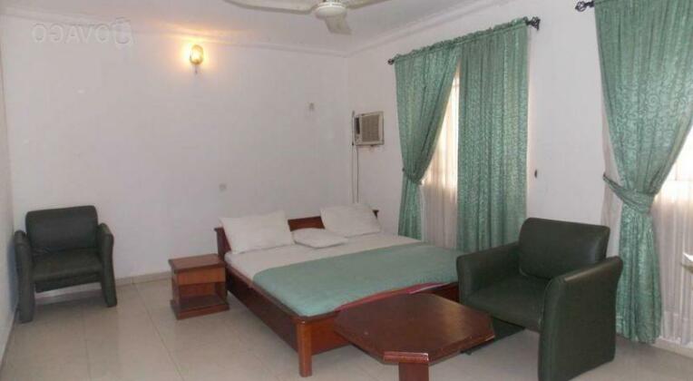 Emitel Hotel - Photo2
