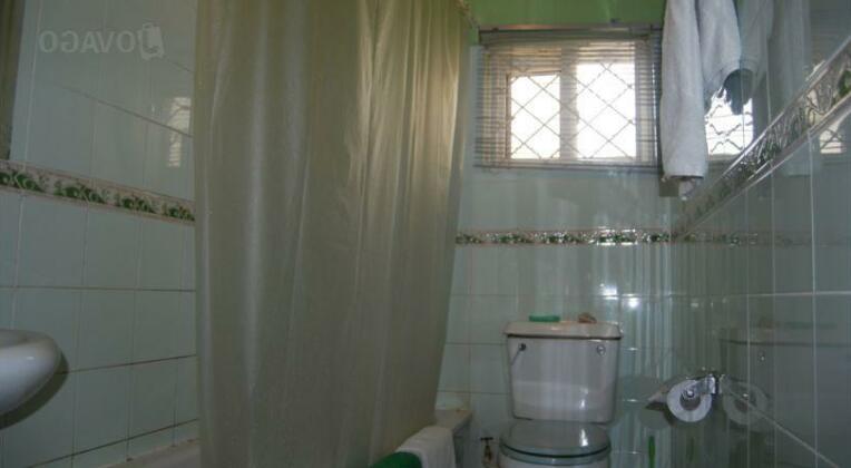 Emperor Hotel and Suites - Photo4