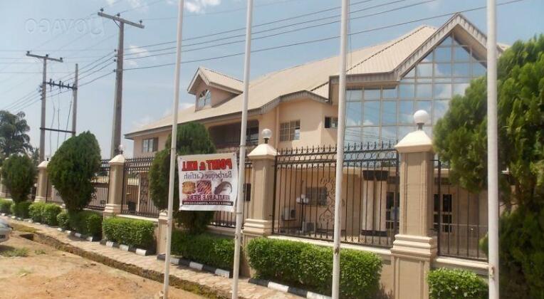 First Victoria Castle Hotel & Suites - Photo2