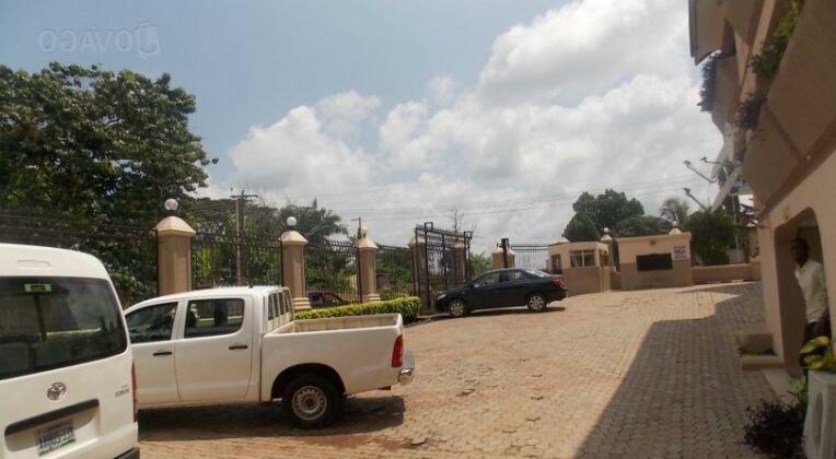 First Victoria Castle Hotel & Suites - Photo4