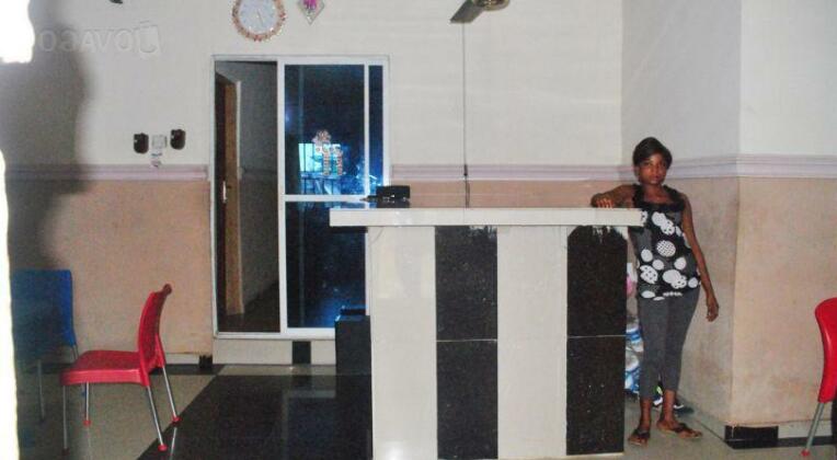 Half Moon Unity Guest House - Photo2