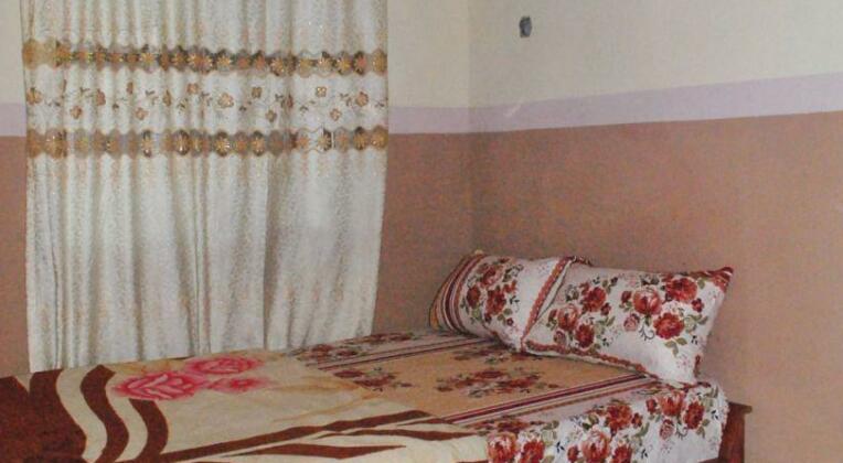 Half Moon Unity Guest House - Photo4