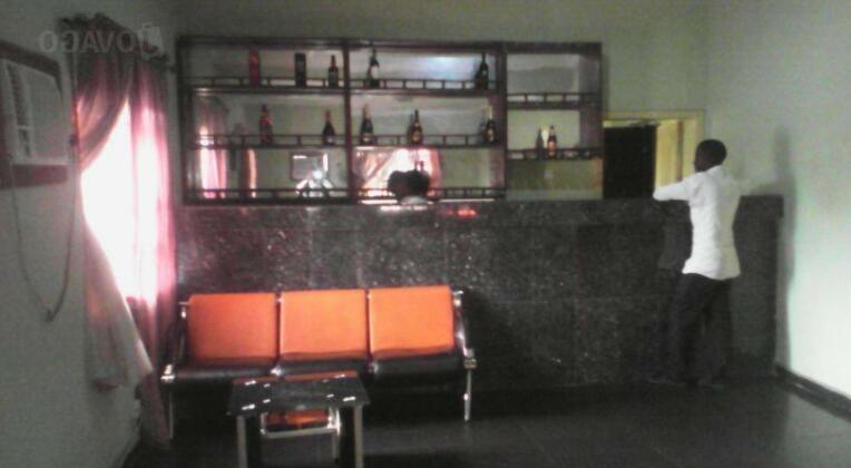 Helena Hotel - Photo2
