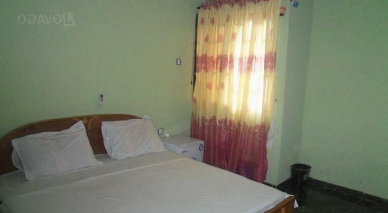 KOF Royal Hotel and Suites - Photo2