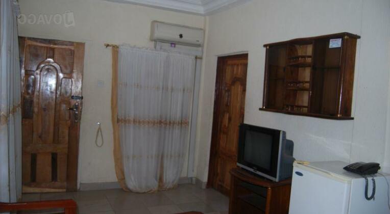 Love and Peace International Hotel - Photo4