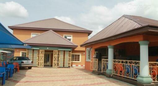 Naoki Suites and Hotel