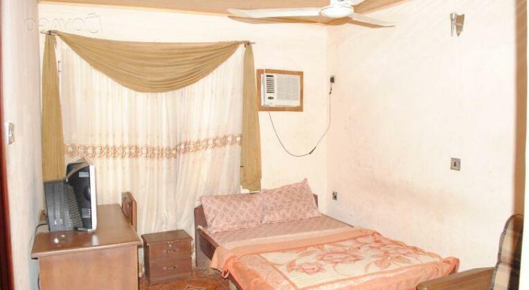 Raphilo Hotel - Photo4