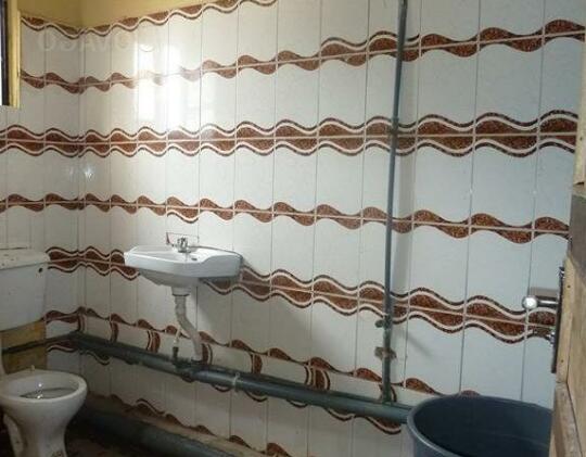 Chizas Base Hotel - Photo5