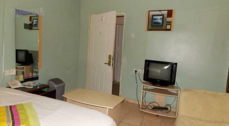 Crisp Royal Hotel - Photo4