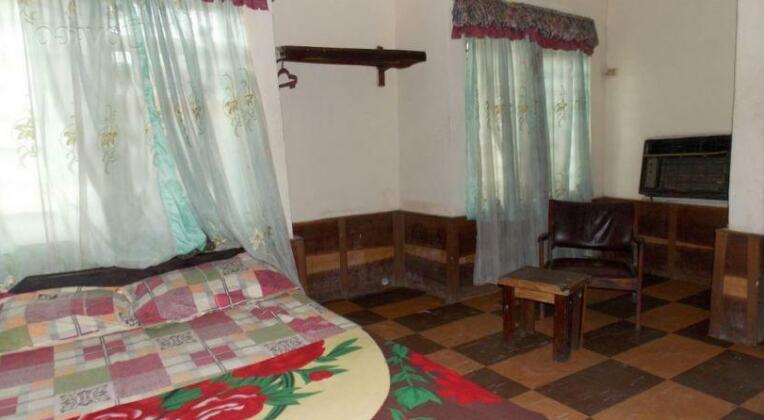 Deluxe Hotels - Photo2