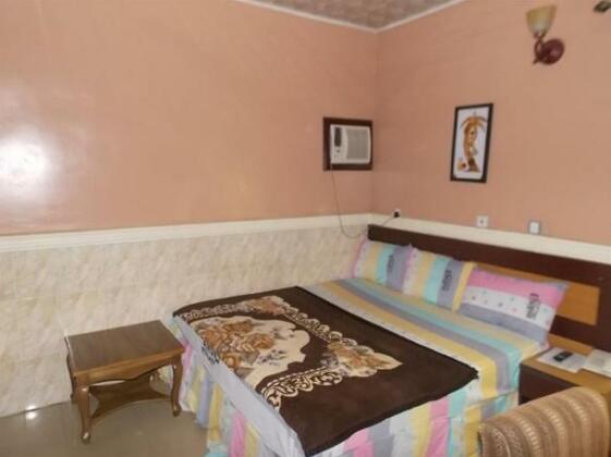 Ejitiles Royal Suites - Photo4
