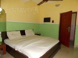 Katty's and Westend Suites - Photo5