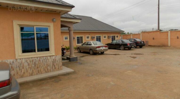 Maracana Hotel and Suites - Photo2