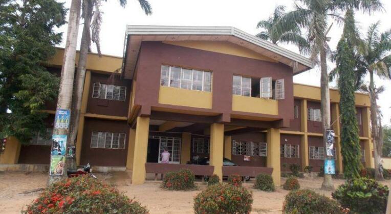 Bolan Suite & Garden