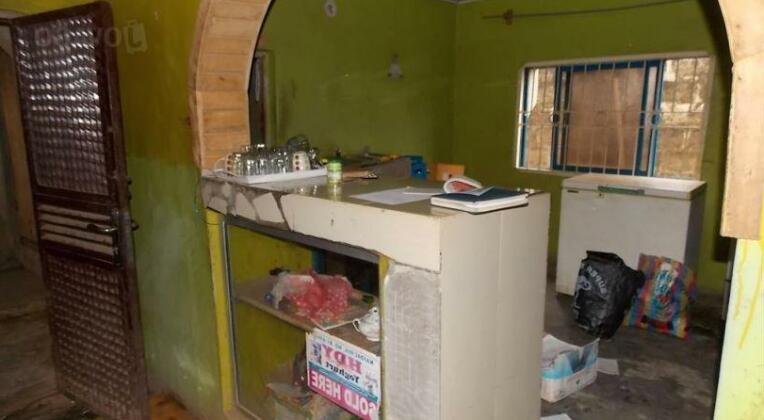 G 12 Hotel - Photo2