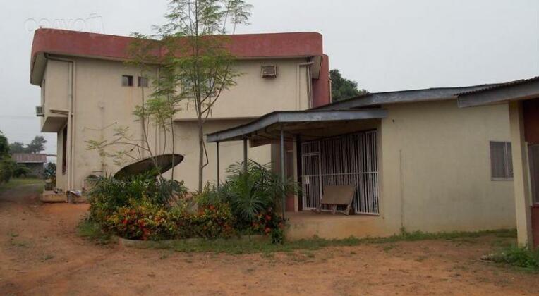 Maro Guest House