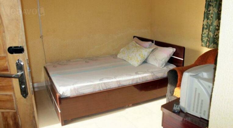 Marty-Mike Guest House - Photo2