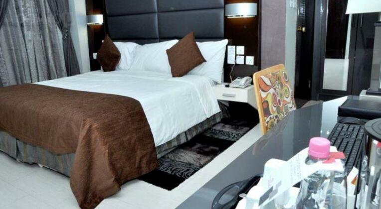 De Edge Hotel Port Harcourt - Photo2