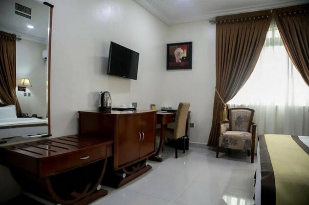 GRA Port Harcourt Hotel - Photo2