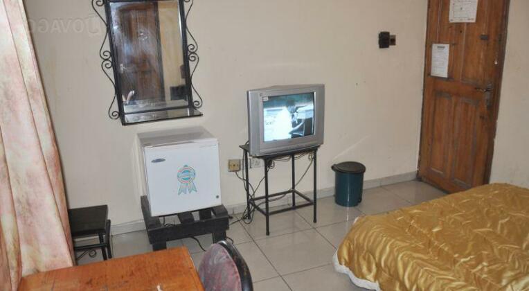 Nima Suites - Photo5