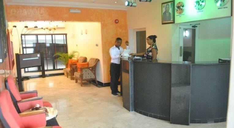 Palm Spring Suites - Photo2
