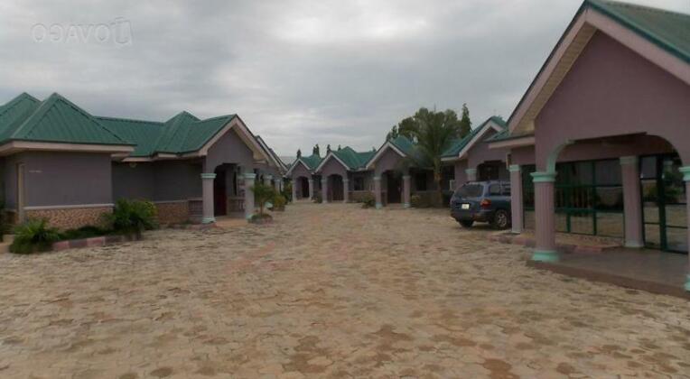 Dove City Suites - Photo2
