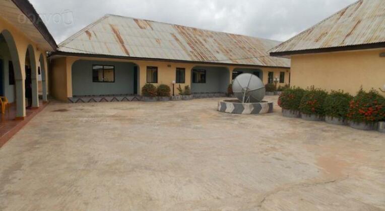 Eneme Guest Inn - Photo2