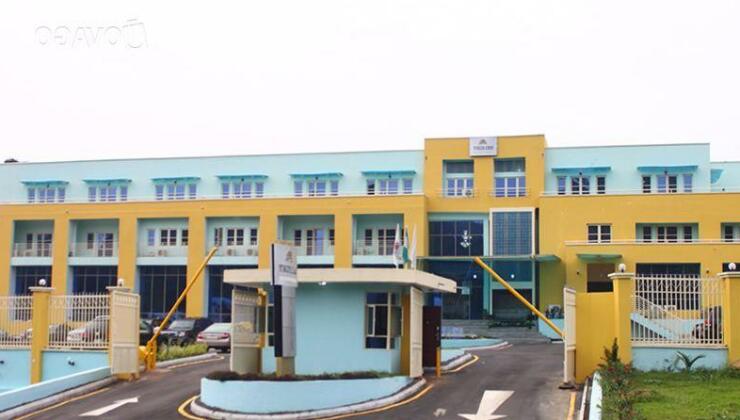 Delight Hotel And Suites - Photo2
