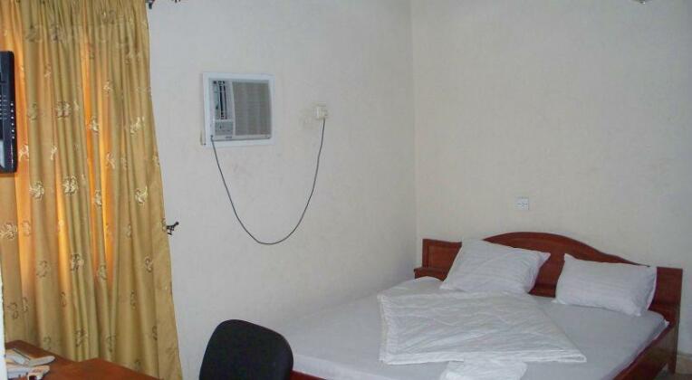 Festmag Hotel - Photo4
