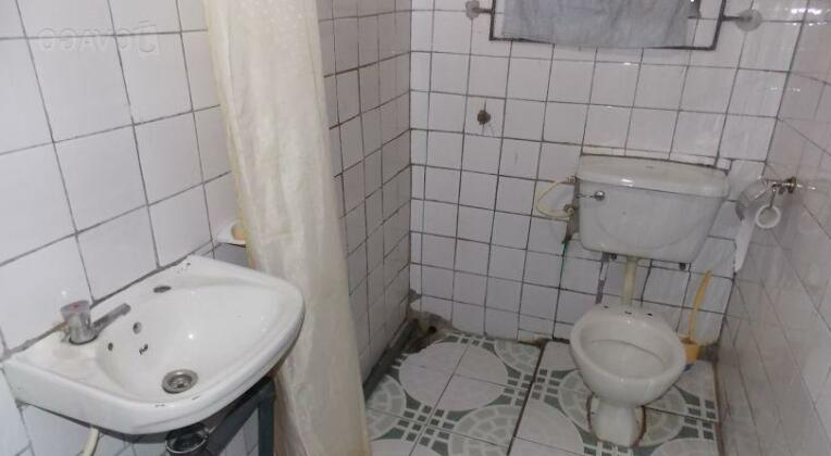 P Simako Hotel Limited - Photo4