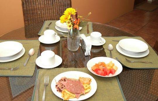 Hotel Oasis Bluefields - Photo4