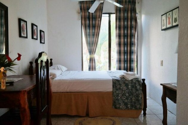 Lulu's Vacation Rental - Photo2