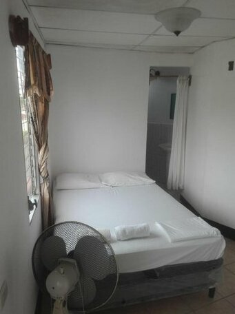 Hostal Don Frank - Photo4