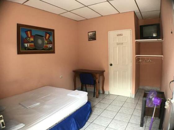 Arce's Hotel - Photo3