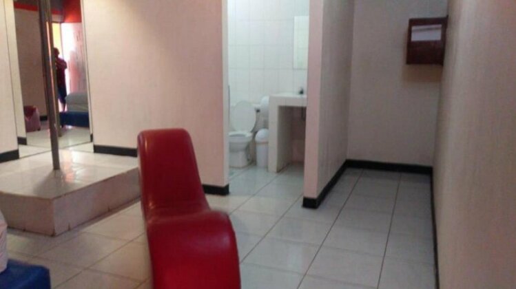 Bonilla Auto Hotel - Photo2