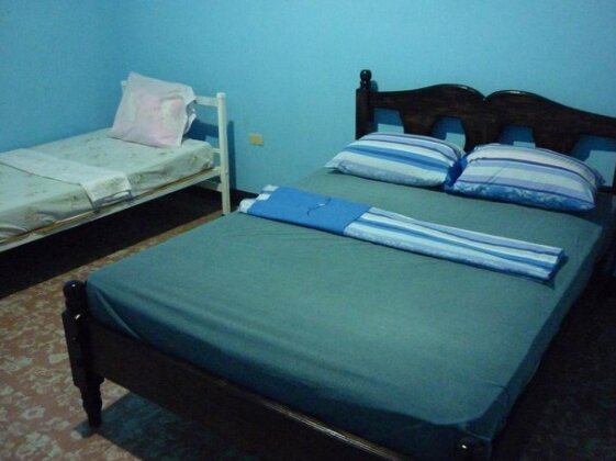Hostal Center - Photo4