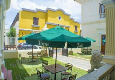 Hotel la Perla Leon