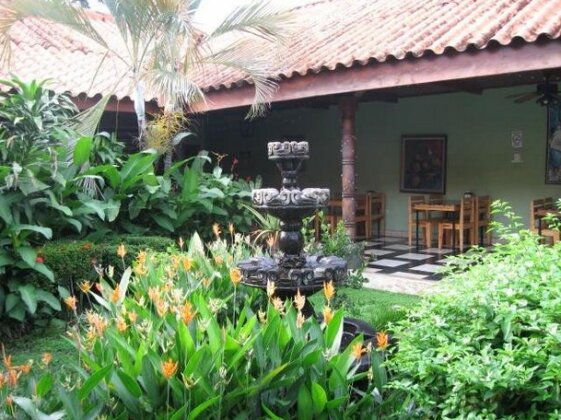 Paz de Luna Bed & Breakfast