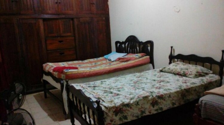  Photo 1