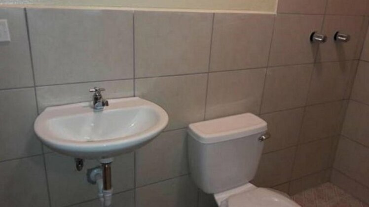 Airport Inn Managua - Photo4
