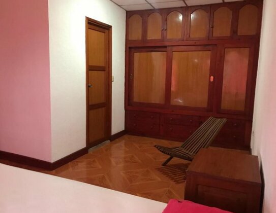 Private room close to Airport 1 - Photo4