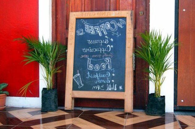 Island Guesthouse & Cafe - Photo2